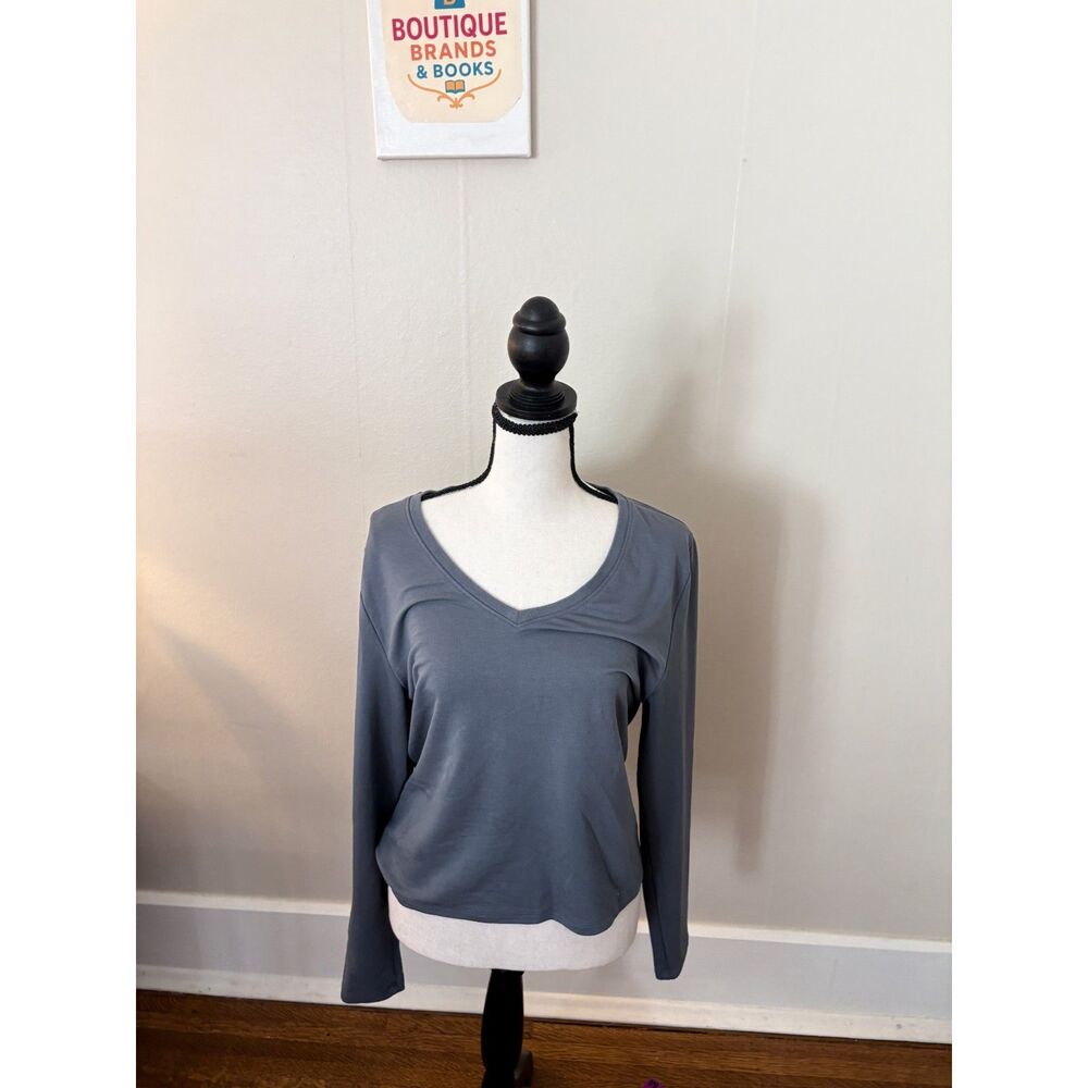 Threads 4 Thought Slate Blue Long Sleeve V-Neck Top – Size Medium